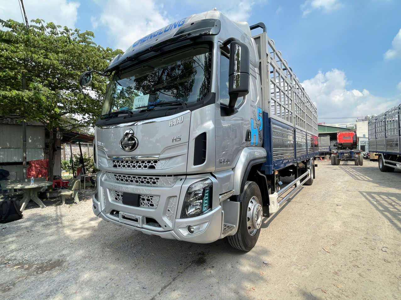 Chenglong H5 245hp (240Hp)