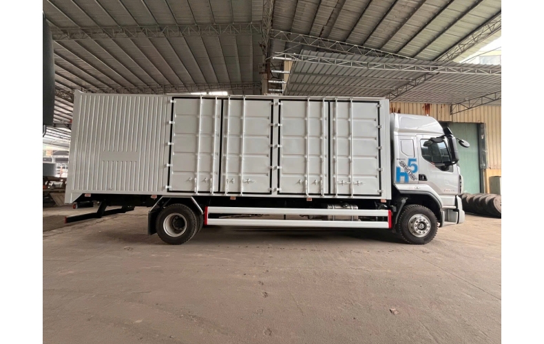 Xe Tải Chenglong H5 8 Tấn 240hp 245hp