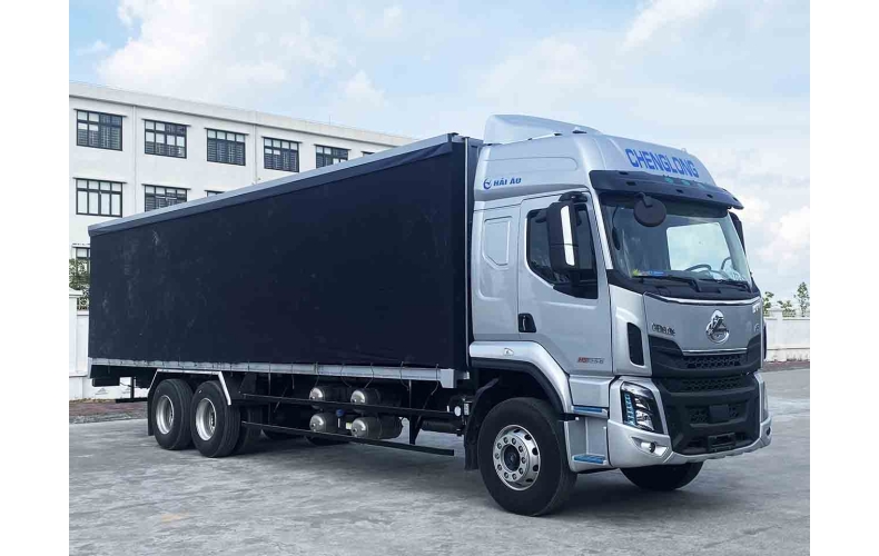 Xe Tải Chenglong 15 Tấn Chở Két Chai